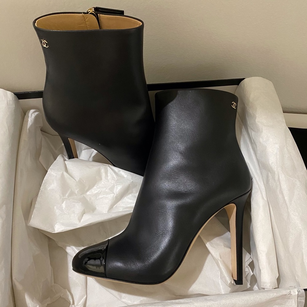 Chanel calfskin leather short boots with CC logo